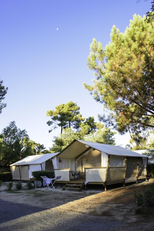 Village Vacances Chateau De Treambert Mesquer Exterior foto