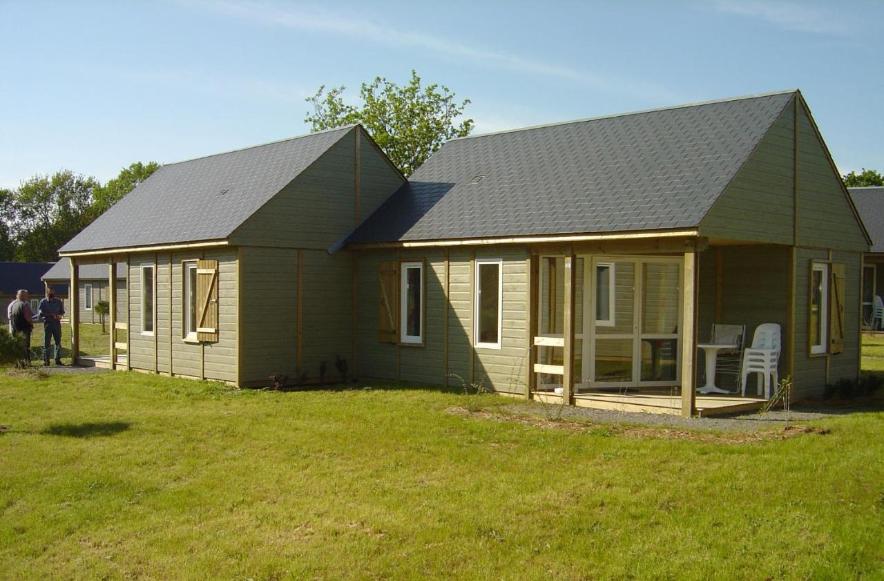 Village Vacances Chateau De Treambert Mesquer Exterior foto